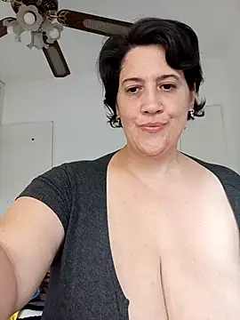 Sole Love online show from 12-15-25, 02:23