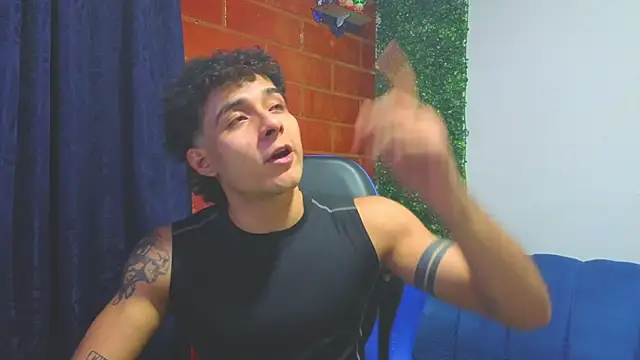 Demitryo online show from 03-06-26, 03:56