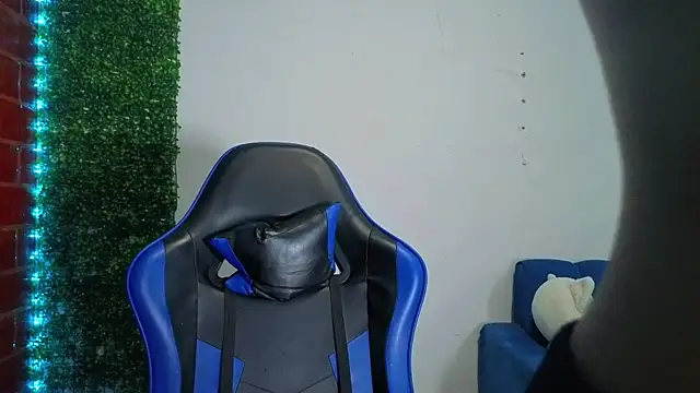 Demitryo online show from 04-11-26, 02:30