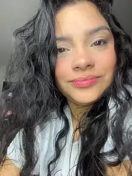 lolaa staars online show from 10-11-25, 04:35