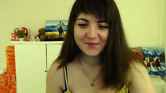 Darina M  online show from 03-10-26, 05:22
