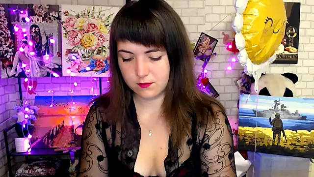 Darina M  online show from 09-13-25, 04:23