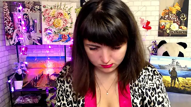 Darina M  online show from 10-22-25, 05:40