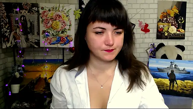 Darina M  online show from 10-15-25, 04:44