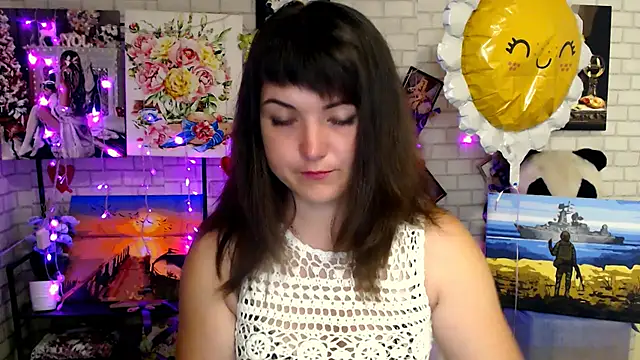 Darina M  online show from 09-18-25, 04:48