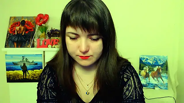 Snapshot of Darina_M_ chatting on 02-21-26, 04:47 Darina M online show from 02-21-26, 04:47