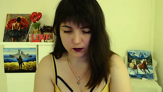 Snapshot of Darina_M_ chatting on 02-28-26, 05:18 Darina M online show from 02-28-26, 05:18