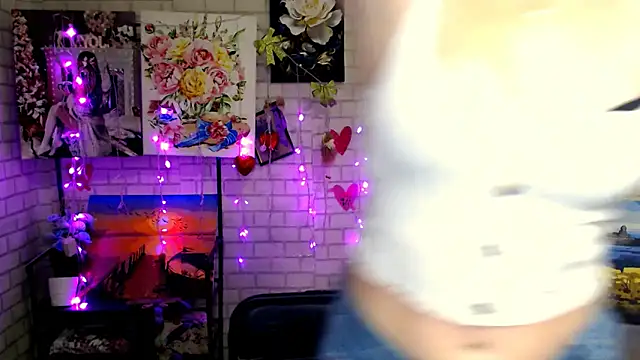 Darina M  online show from 11-11-25, 03:12