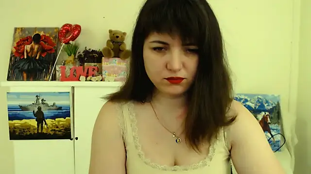 Snapshot of Darina_M_ chatting on 02-25-26, 06:24 Darina M online show from 02-25-26, 06:24