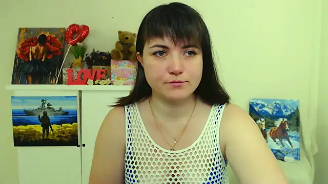 Snapshot of Darina_M_ chatting on 02-22-26, 05:21 Darina M online show from 02-22-26, 05:21