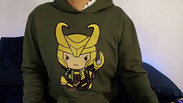 Elliee  online show from 12-05-25, 12:37