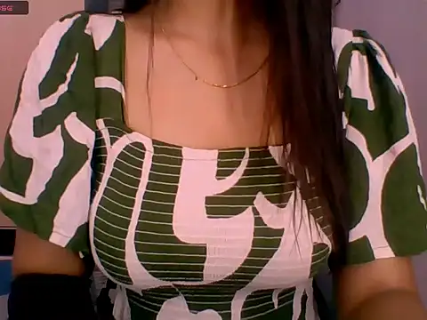 Snapshot of Nicole-wallace chatting on 09-19-25, 07:45 Nicole-wallace online show from 09-19-25, 07:45