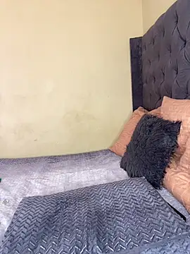 DarkBerry87 online show from 10-11-25, 10:05