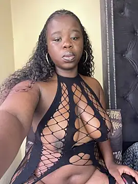 DarkBerry87 online show from 04-15-26, 09:37