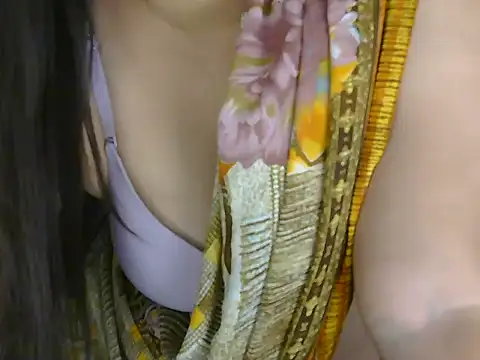 Snapshot of sanam_rose chatting on 12-19-24, 02:02 sanam rose online show from 12-19-24, 02:02