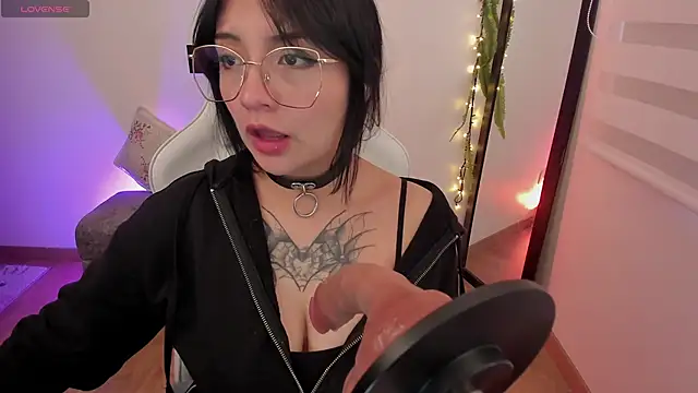 Hannya moon online show from 04-23-26, 05:36
