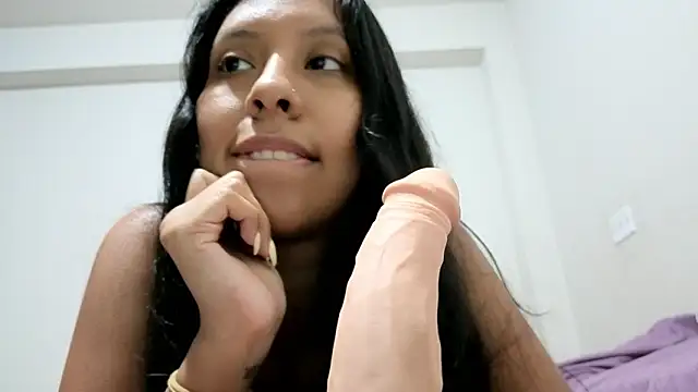 Snapshot of melody2429 chatting on 02-07-26, 01:24 melody2429 online show from 02-07-26, 01:24