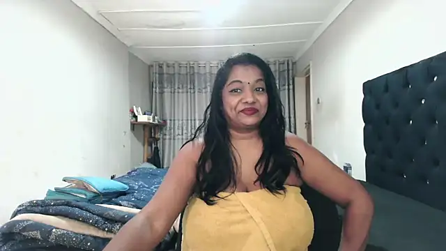 Snapshot of Indianmayaxoxo chatting on 06-21-26, 08:42 Indianmayaxoxo online show from 06-21-26, 08:42
