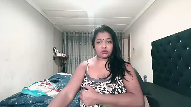 Snapshot of Indianmayaxoxo chatting on 06-17-26, 06:35 Indianmayaxoxo online show from 06-17-26, 06:35