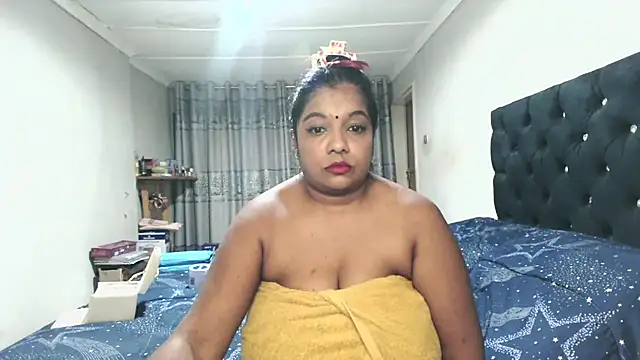 Indianmayaxoxo online show from 11-15-25, 06:12