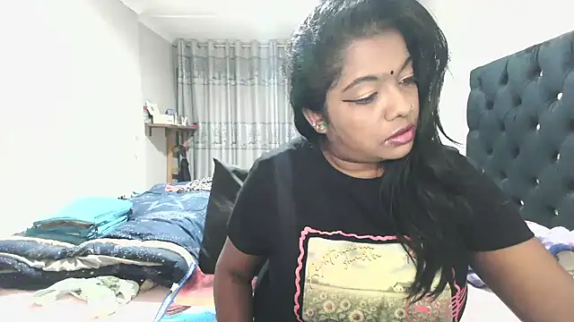 Snapshot of Indianmayaxoxo chatting on 07-02-26, 01:17 Indianmayaxoxo online show from 07-02-26, 01:17