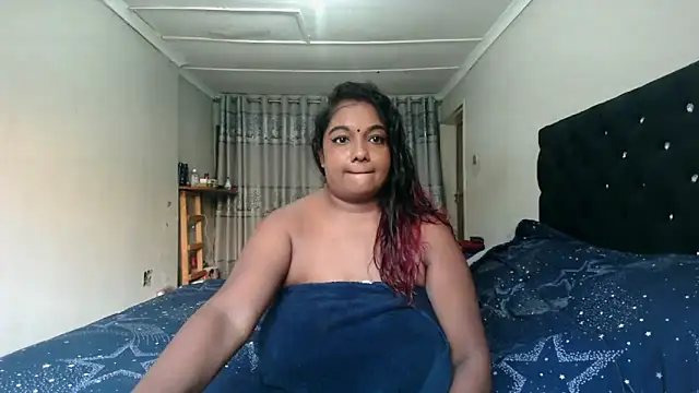 Snapshot of Indianmayaxoxo chatting on 03-06-25, 03:24 Indianmayaxoxo online show from 03-06-25, 03:24