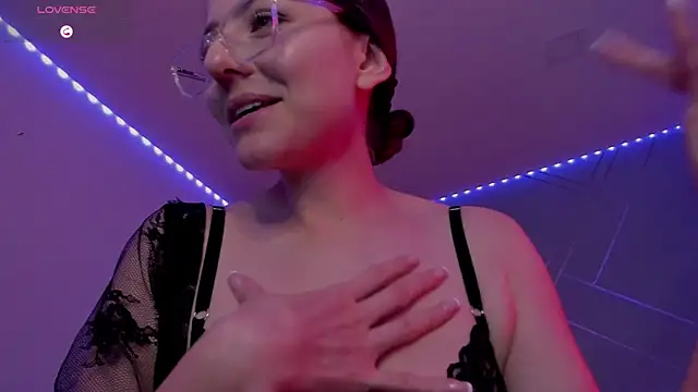 Ich Bin Julia online show from 02-14-25, 02:54