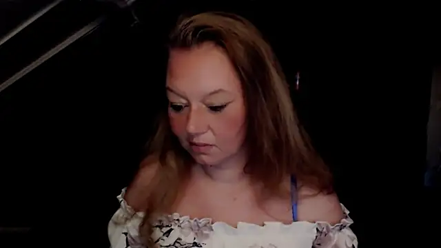roxanna24 online show from 05-17-26, 06:08