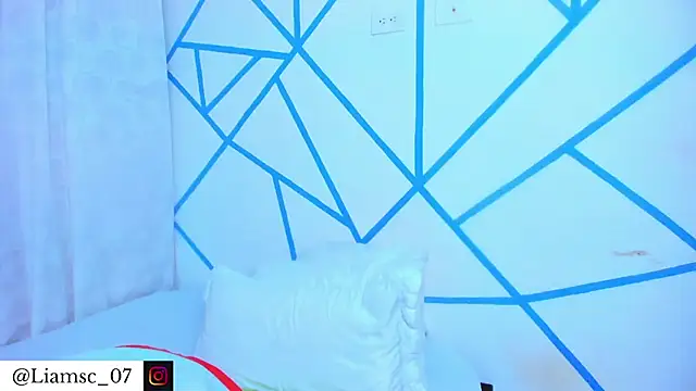 liam scott77 online show from 12-04-25, 01:04