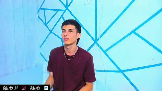 liam scott77 online show from 10-08-25, 07:47