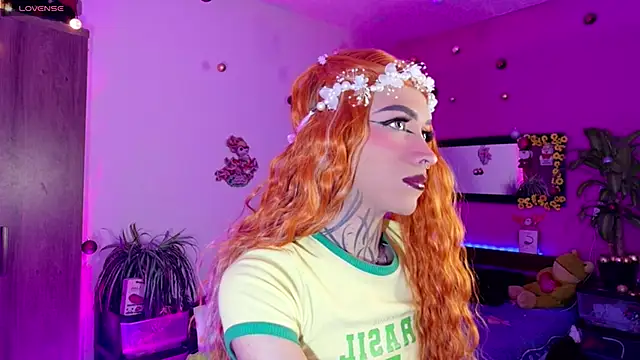 Micaela Rangel online show from 12-22-25, 02:33