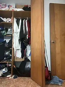 Freya Artemisa online show from 10-19-25, 08:55