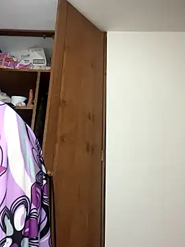 Freya Artemisa online show from 11-24-25, 07:58