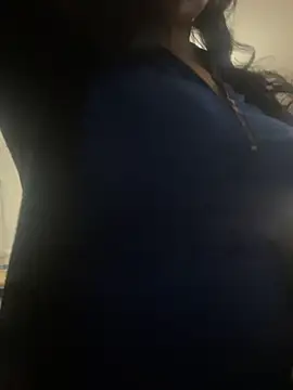 Freya Artemisa online show from 10-08-25, 07:47