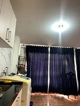 Freya Artemisa online show from 09-30-25, 05:52