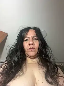 Freya Artemisa online show from 09-10-25, 05:23