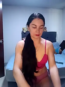 renata hot1 online show from 11-19-25, 09:26