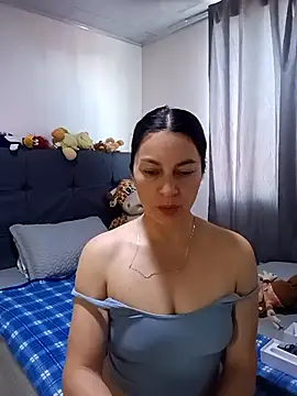 renata hot1 online show from 04-30-26, 06:37