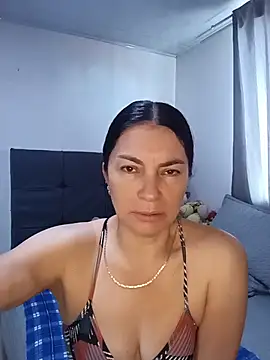renata hot1 online show from 06-19-26, 06:47