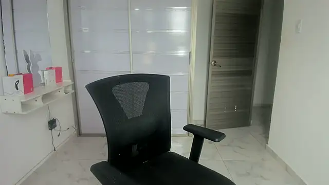 nairobbits online show from 05-30-26, 01:06