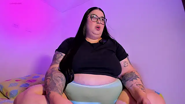 Apriilpeach  online show from 11-23-25, 05:34