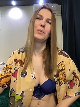 RachelBelI online show from 10-12-25, 11:39