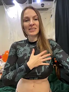 RachelBelI online show from 10-22-25, 11:36