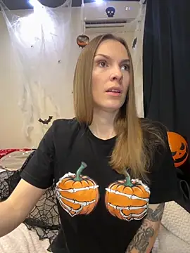 RachelBelI online show from 10-19-25, 11:40