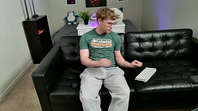 Snapshot of BlueEyedTallGuy94 chatting on 01-18-26, 09:07 BlueEyedTallGuy94 online show from 01-18-26, 09:07