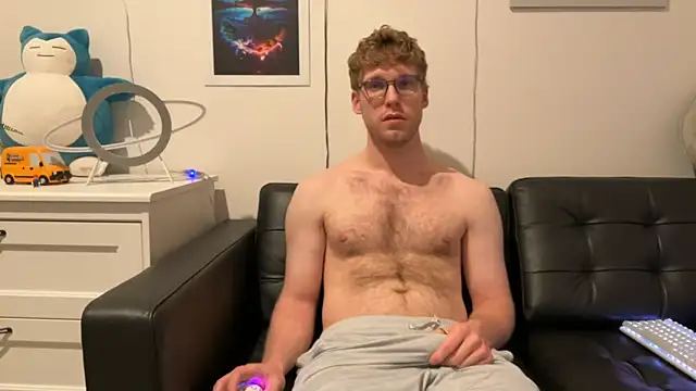 Snapshot of BlueEyedTallGuy94 chatting on 12-11-24, 07:20 BlueEyedTallGuy94 online show from 12-11-24, 07:20