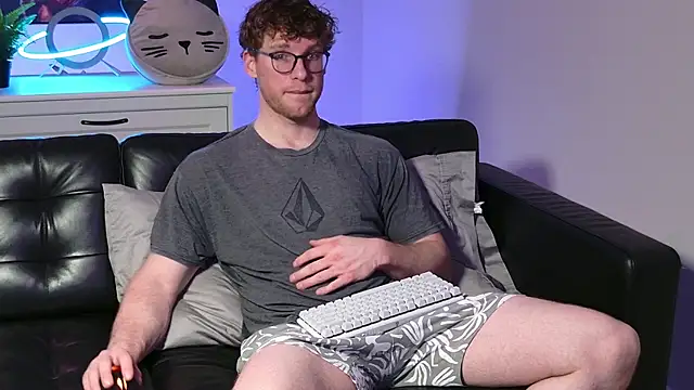 BlueEyedTallGuy94 online show from 11-11-25, 03:01