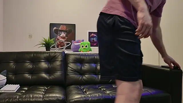 Snapshot of BlueEyedTallGuy94 chatting on 10-03-25, 12:58 BlueEyedTallGuy94 online show from 10-03-25, 12:58