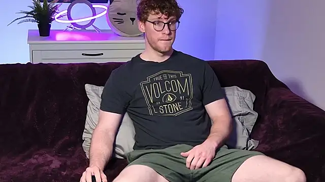 BlueEyedTallGuy94 online show from 11-18-25, 03:10