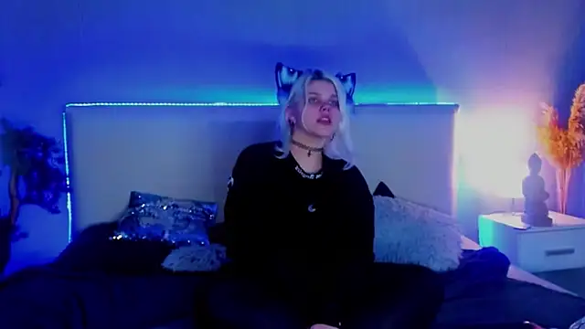 JoannLowe online show from 03-21-25, 03:01